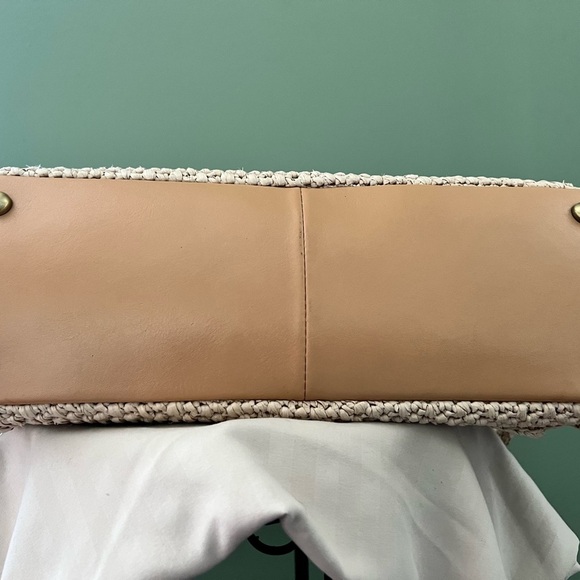 Patricia Nash Elegant Cream Woven Handbag - Picture 6 of 7